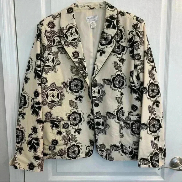 Floral Off White and Black Blazer By Victor Costa - Picture 1 of 10
